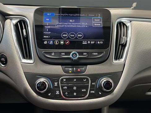 Used 2021 Chevrolet Malibu LT FWD image 13