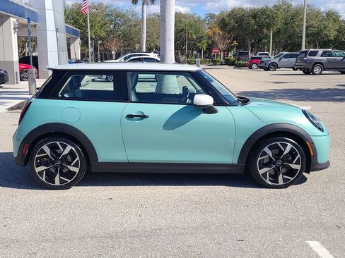 Used 2025 MINI Cooper S image 10