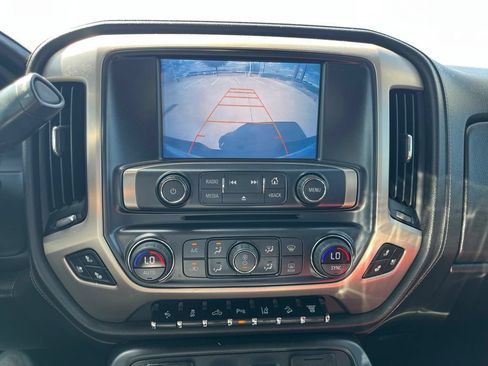 Used 2017 GMC Sierra 2500 Denali w/ Duramax Plus Package AWD/4WD image 13