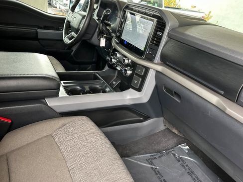 Used 2024 Ford F150 XLT w/ Mobile Office Package image 16