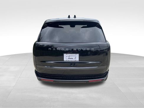 New 2026 Land Rover Range Rover Long Wheelbase SE AWD/4WD image 4