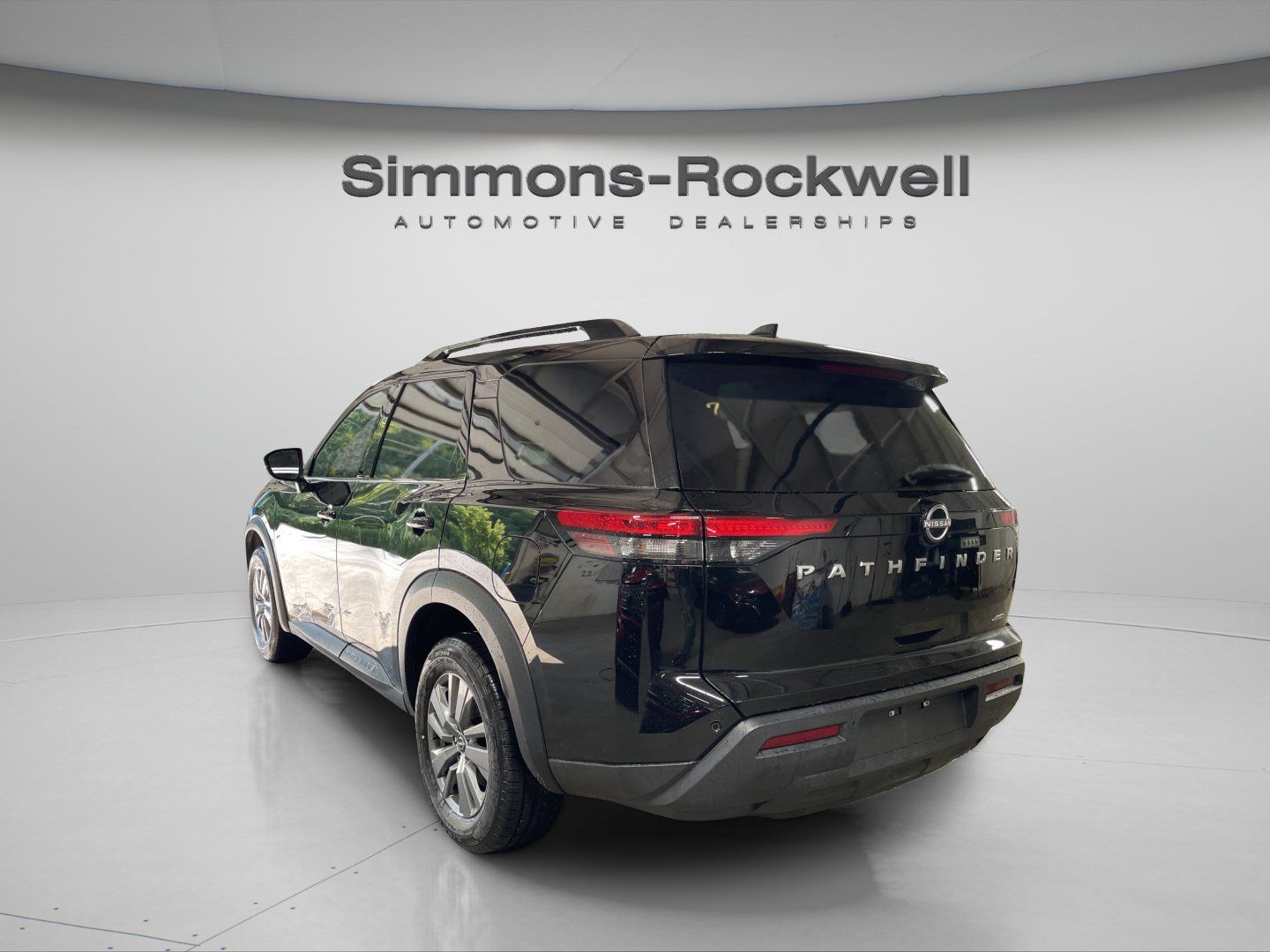Used 2025 Nissan Pathfinder SV AWD/4WD image 3