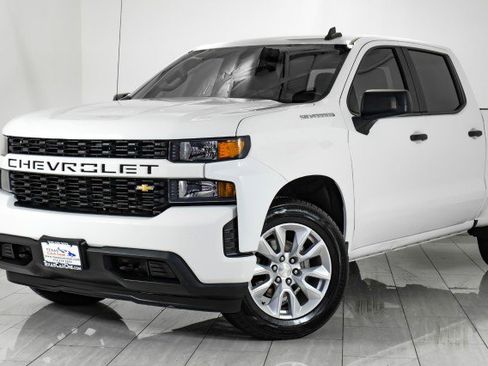 Used 2019 Chevrolet Silverado 1500 Custom w/ Custom Value Package image 50
