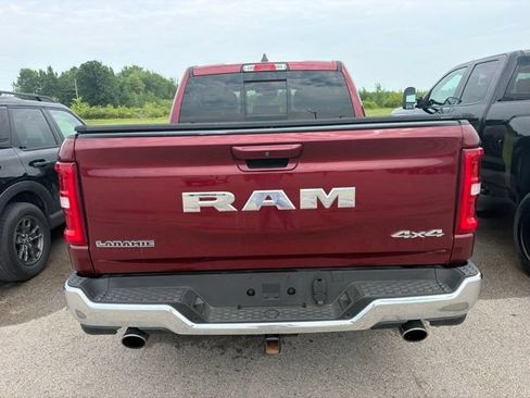 Used 2025 RAM 1500 Laramie AWD/4WD image 9