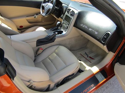 Used 2007 Chevrolet Corvette Convertible w/ Preferred Equipment Group RWD image 12