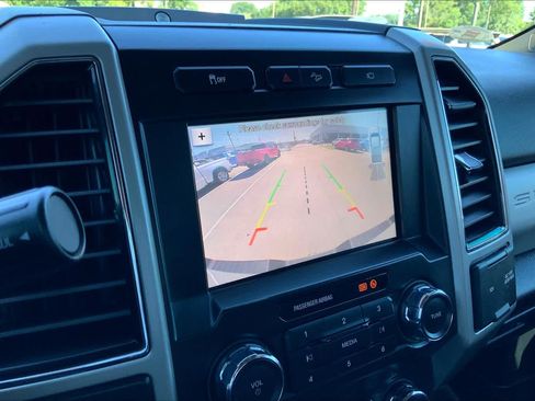 Used 2019 Ford F250 Lariat w/ Lariat Value Package AWD/4WD image 29