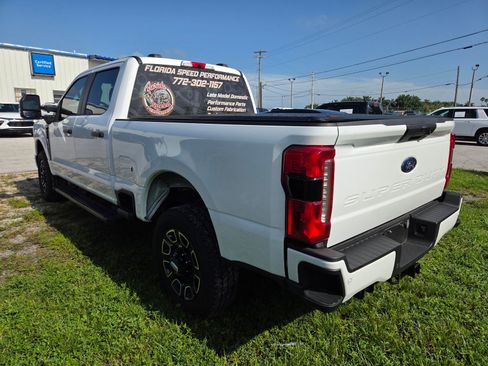 Used 2024 Ford F250 XL w/ STX Appearance Package AWD/4WD image 4