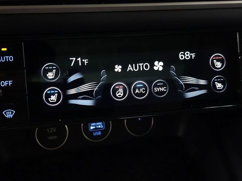 New 2026 Genesis G70 2.5T Prestige image 25