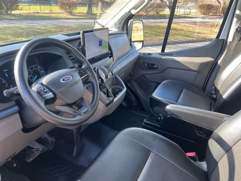 Used 2023 Ford Transit 350 Medium Roof image 19