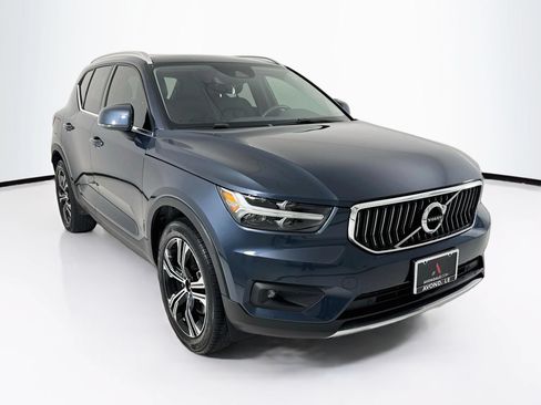 Used 2022 Volvo XC40 T5 Inscription w/ Climate Package AWD/4WD image 1