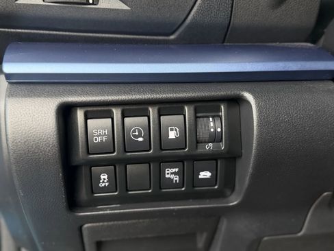 Used 2023 Subaru Crosstrek Hybrid w/ Moonroof Package w/Navigation image 27