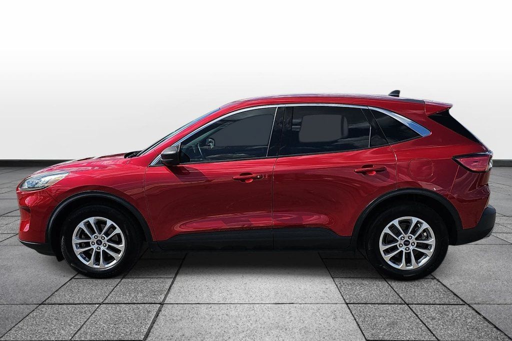 Used 2022 Ford Escape SE w/ Convenience Package FWD image 8