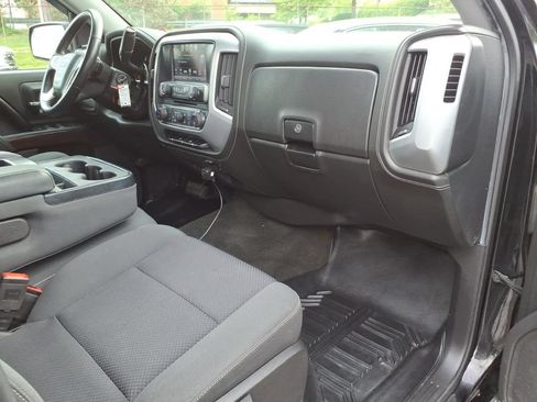 Used 2017 GMC Sierra 1500 SLE w/ SLE Value Package AWD/4WD image 9