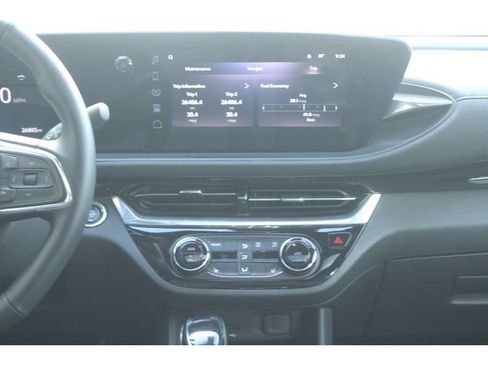 Used 2024 Buick Envista Sport Touring w/ Convenience I Package FWD image 16