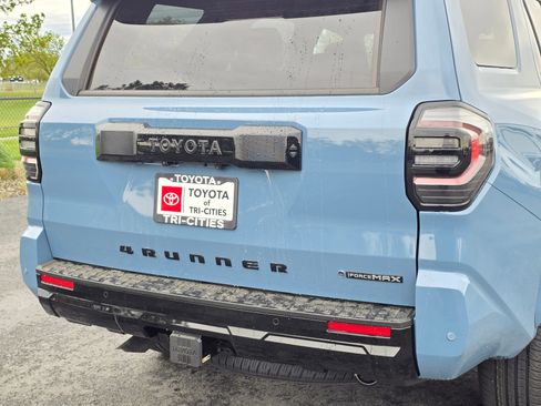 New 2026 Toyota 4Runner 4WD image 8