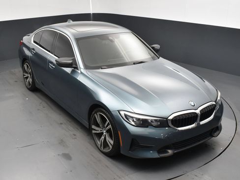 Used 2020 BMW 330i Sedan RWD image 19