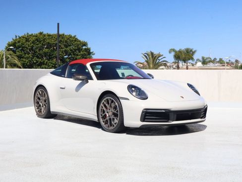 Certified 2022 Porsche 911 Targa 4S AWD/4WD image 8
