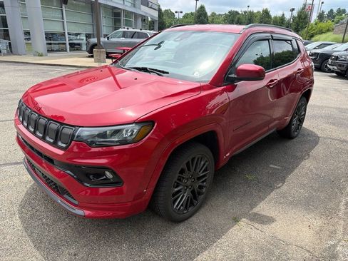 Used 2022 Jeep Compass Limited AWD/4WD image 2