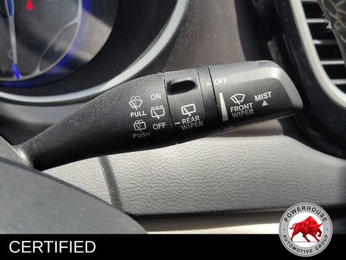 Used 2022 Chrysler Pacifica Touring-L FWD image 32
