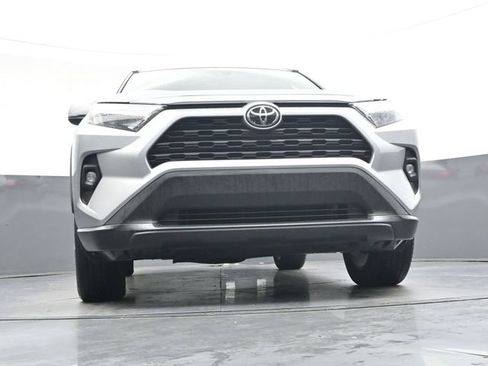 Used 2022 Toyota RAV4 XLE Premium FWD image 37
