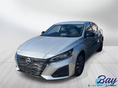 Used 2024 Nissan Altima 2.5 SV