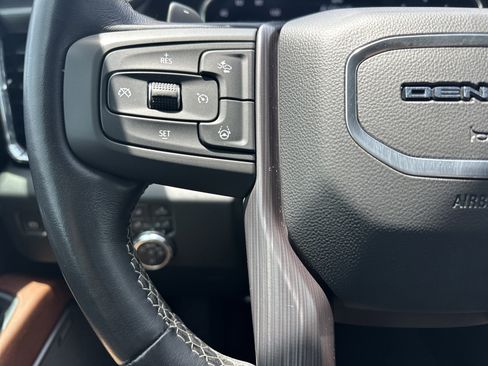 Used 2023 GMC Sierra 1500 Denali Ultimate AWD/4WD image 18