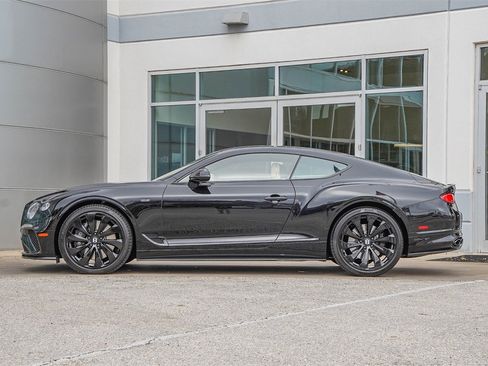 Used 2024 Bentley Continental GT image 12