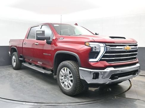 New 2026 Chevrolet Silverado 2500 LTZ w/ LTZ Convenience Package AWD/4WD image 2
