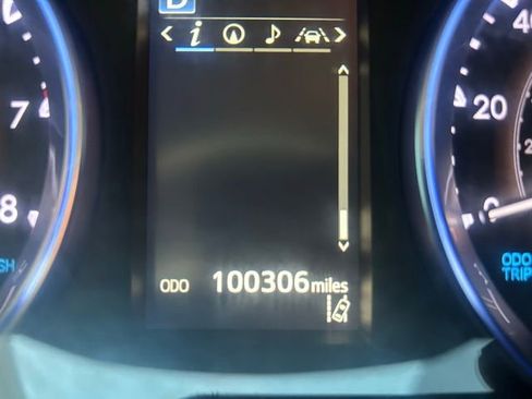 Used 2019 Toyota Highlander XLE image 15