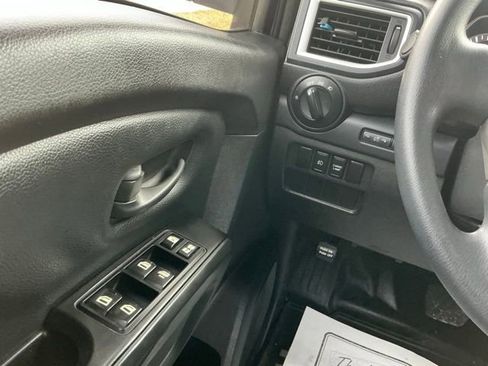 Used 2019 Nissan Titan S w/ S Utility Package image 28