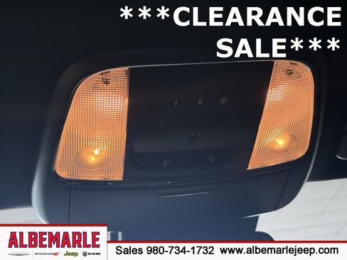 Used 2023 Dodge Charger Scat Pack image 25