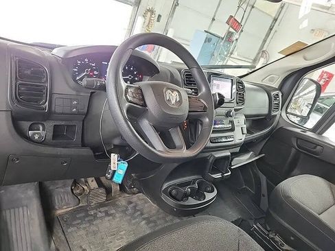 Used 2025 RAM ProMaster 2500 FWD image 9