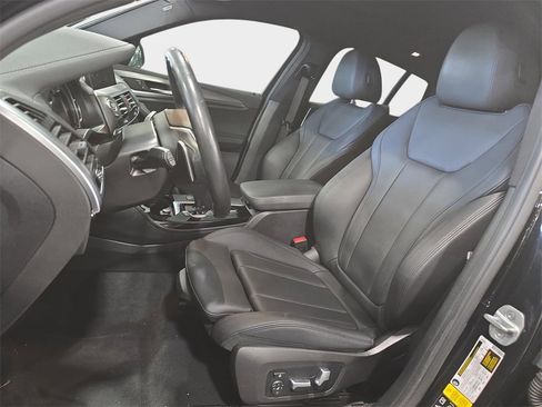 Used 2019 BMW X4 M40i w/ Driving Assistance Package image 14