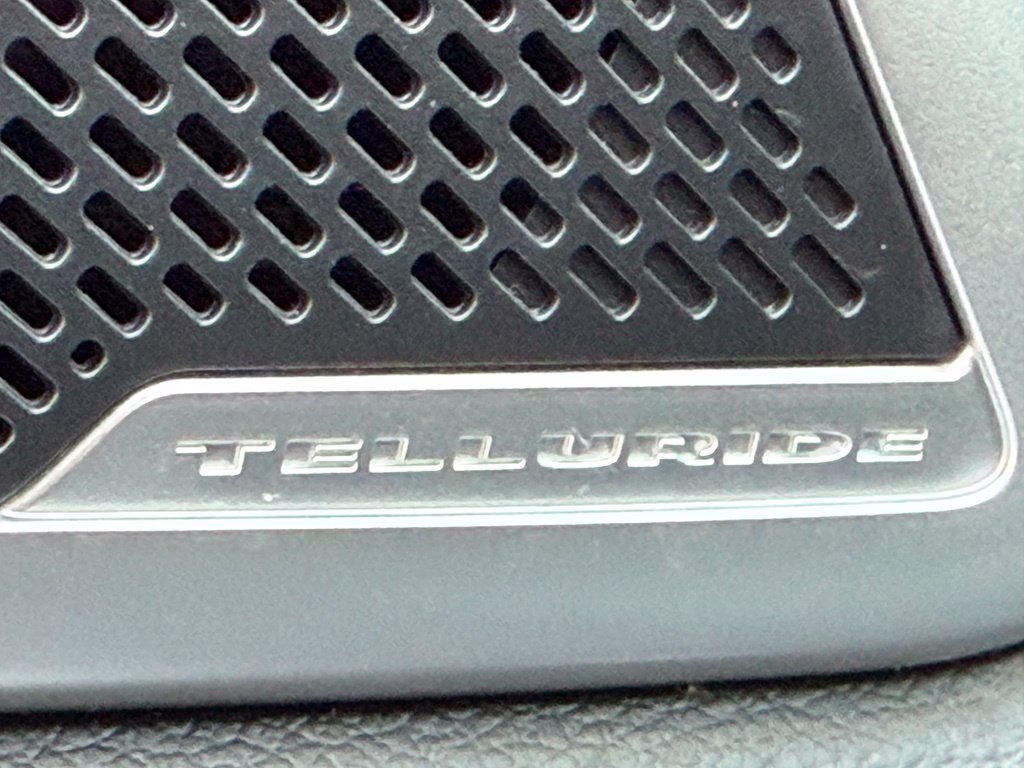 Used 2022 Kia Telluride EX w/ EX Premium Package AWD/4WD image 10