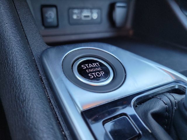 Used 2025 Nissan Sentra SV FWD image 25