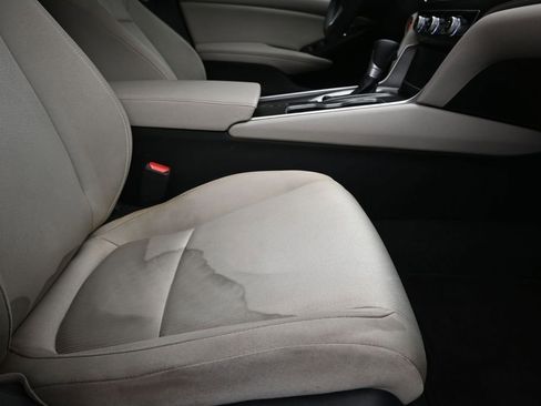 Used 2019 Honda Accord LX image 24
