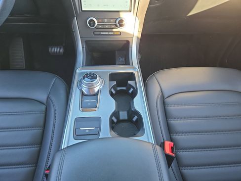 Certified 2022 Ford Edge SEL w/ Convenience Package image 21