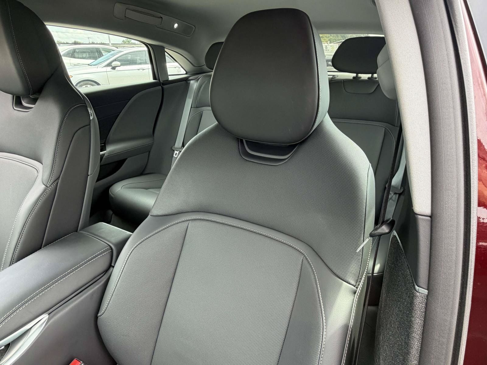 Used 2025 Lucid Air Pure RWD image 22