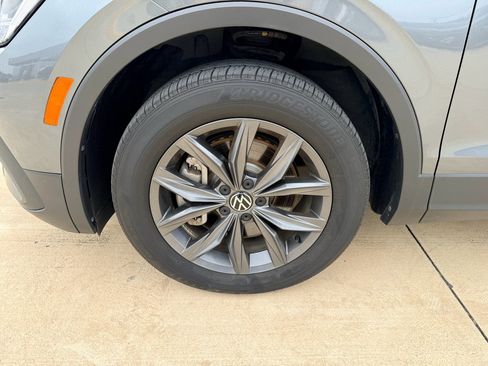 Used 2022 Volkswagen Tiguan SE FWD image 27