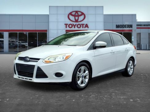 Used 2014 Ford Focus SE FWD image 1