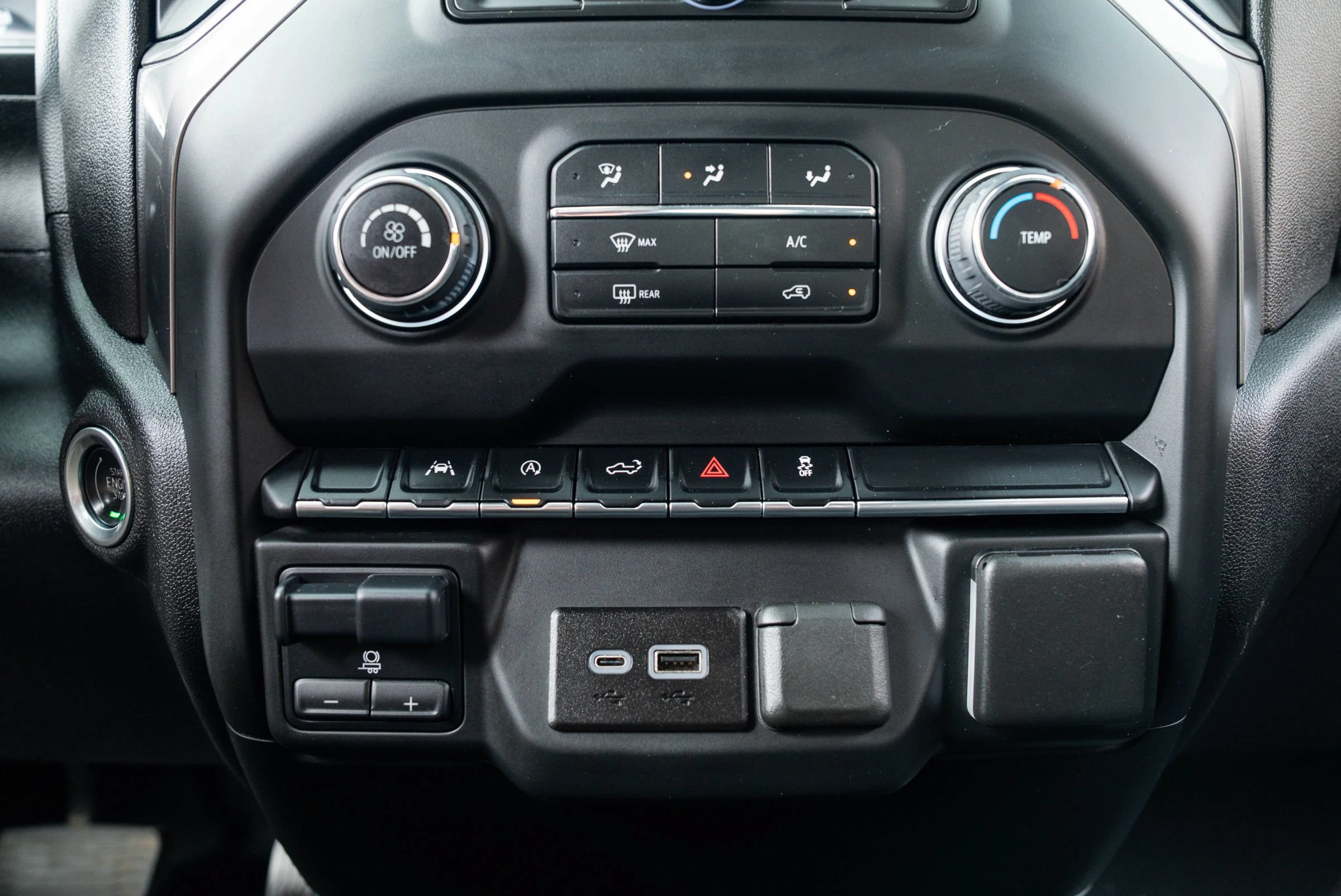 Used 2024 Chevrolet Silverado 1500 Custom w/ LPO, Dark Essentials Package AWD/4WD image 33