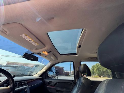Used 2013 GMC Yukon XL SLT AWD/4WD image 16
