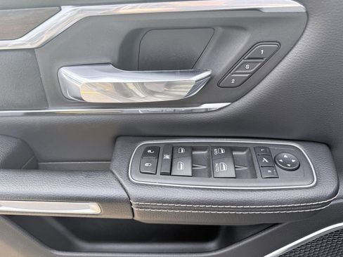 Used 2022 RAM 1500 Laramie image 37