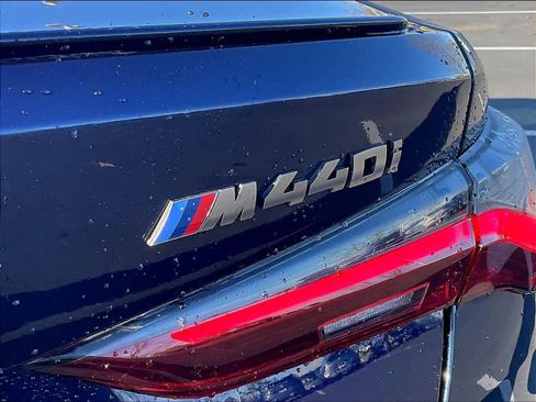 Used 2022 BMW 440i xDrive Coupe w/ Premium Package image 11
