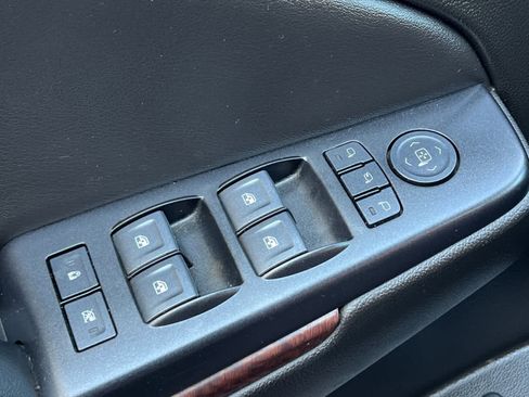 Used 2020 GMC Yukon SLT w/ Open Road Package image 13