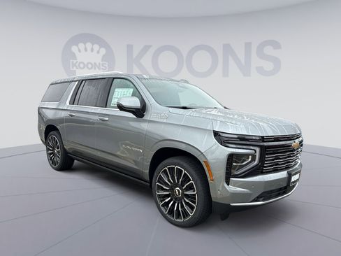 New 2026 Chevrolet Suburban High Country AWD/4WD image 10