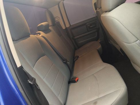 Used 2018 RAM 1500 Express RWD image 19