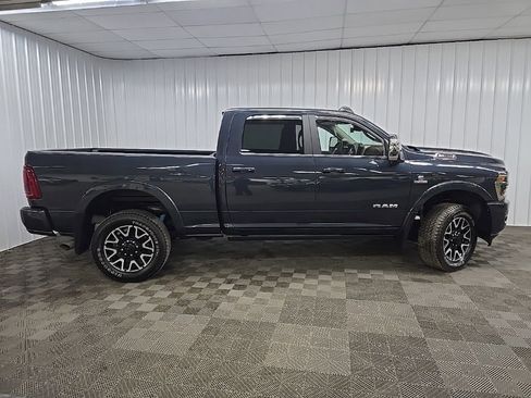 Used 2025 RAM 2500 Limited AWD/4WD image 2