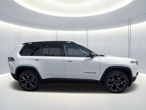 New 2026 Jeep Cherokee Overland w/ Advanced Pro Tech Group AWD/4WD image 3