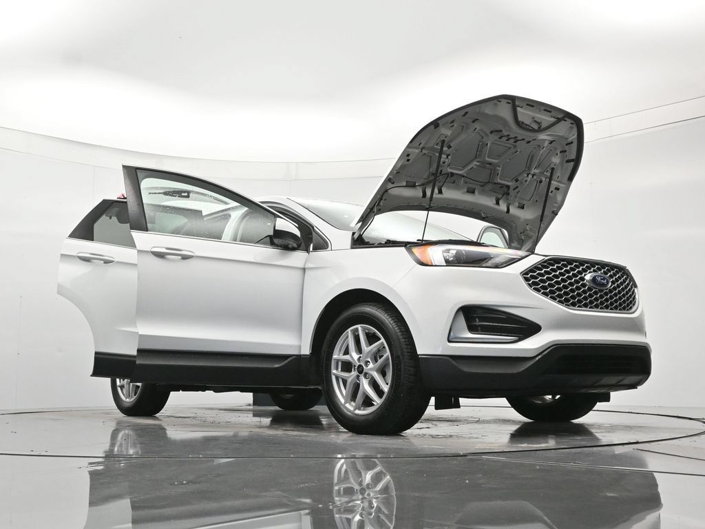 Used 2024 Ford Edge SEL AWD/4WD image 49
